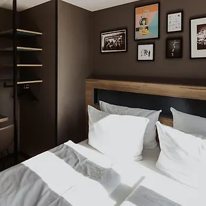 3* Otel Schulz At The East Side Gallery